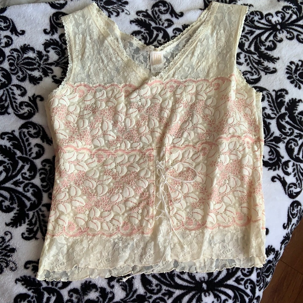 Laced women’s top
